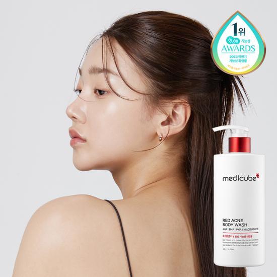 Red Acne Body Wash 2.0 400g by medicube at GWENCHANDA Korean Cosmetics Shop - 1