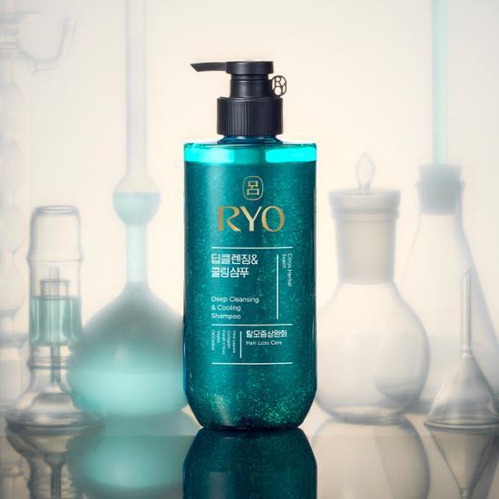 Deep Cleansing & Cooling Shampoo 480ml by Ryo at GWENCHANDA Korean Cosmetics Shop - 1