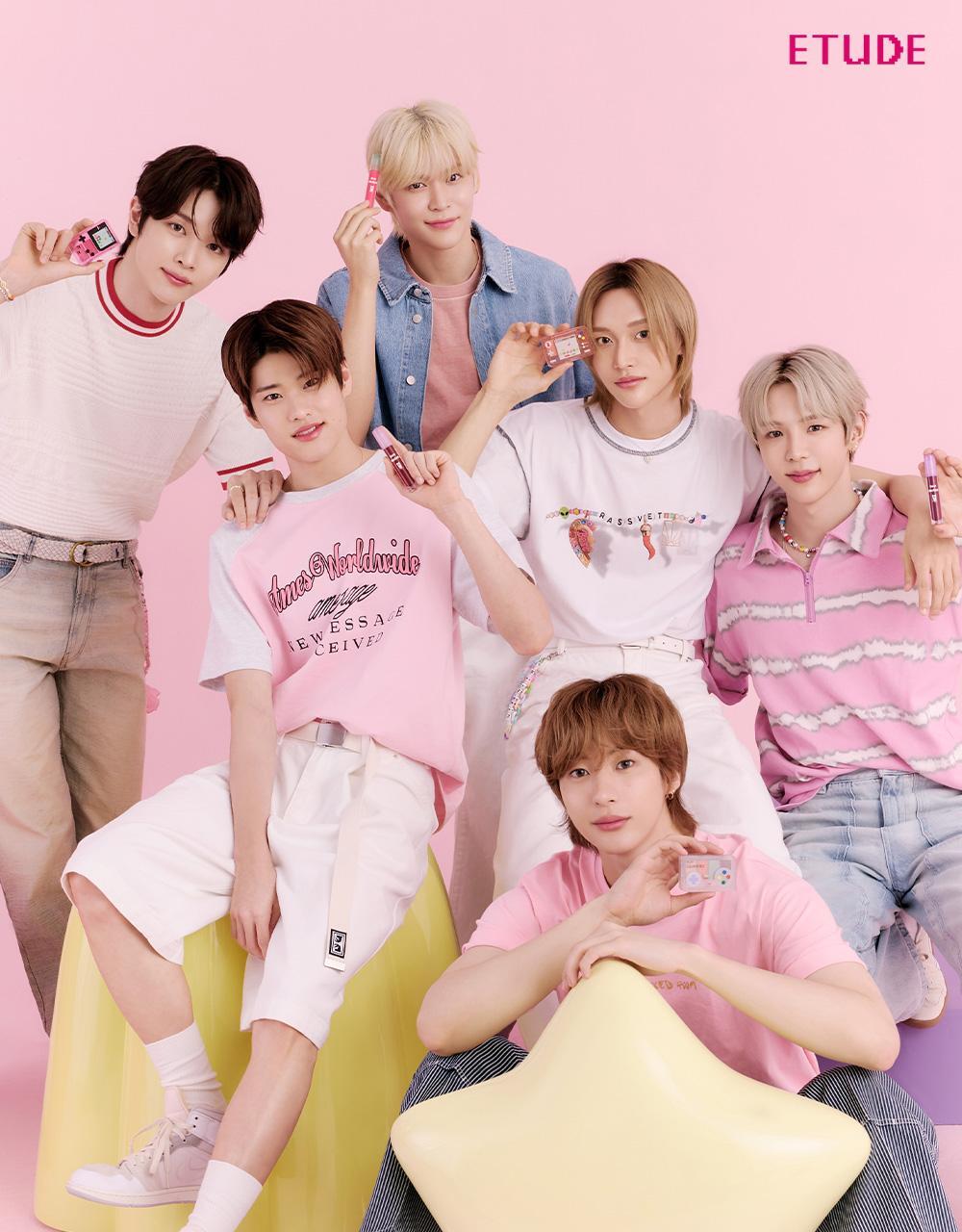 Play Color Eyes 3.5g by ETUDE at GWENCHANDA Korean Cosmetics Shop - 1
