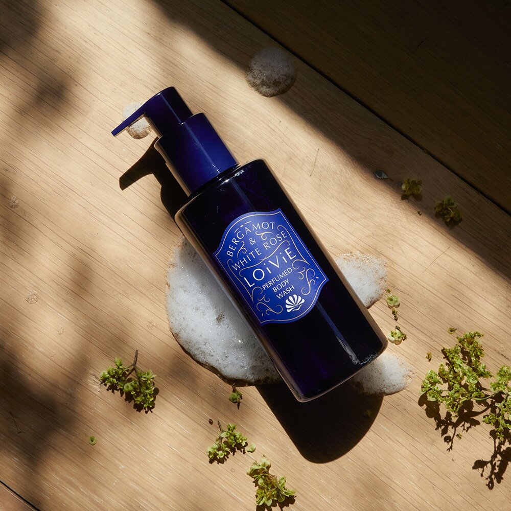 Bergamot & White Rose Perfumed Body Wash by LOiViE at GWENCHANDA Korean Cosmetics Shop - 1