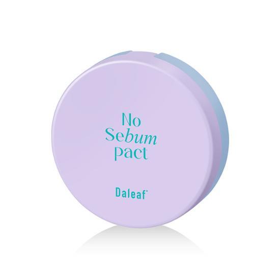 Glam Sebum Pact 5g by DALEAF at GWENCHANDA Korean Cosmetics Shop - 1