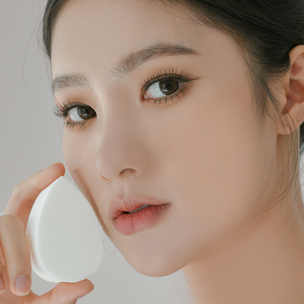 Super Soft NBR Makeup Sponge by THE TOOL LAB at GWENCHANDA Korean Cosmetics Shop - 1