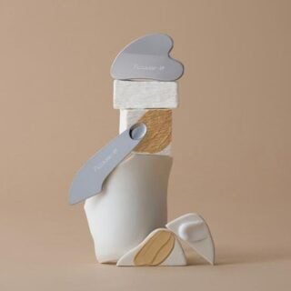 Curved Makeup Spatula